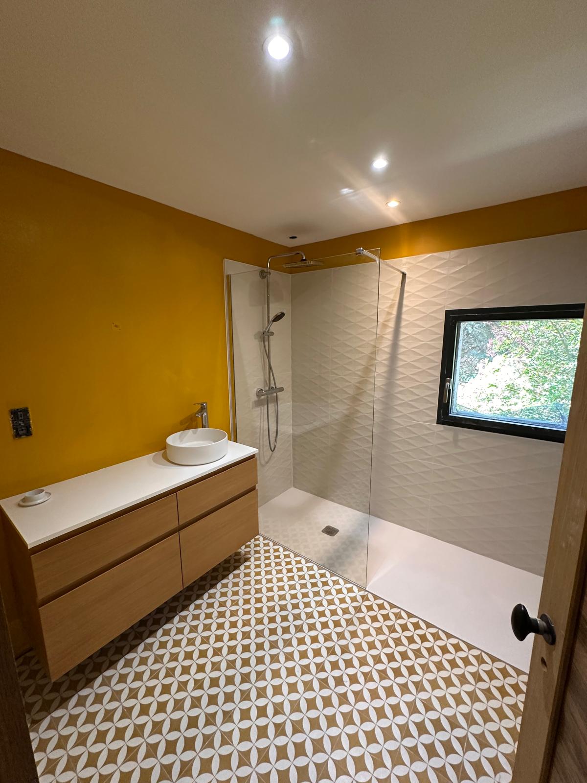 Transformation salle de jeux en salle de bain